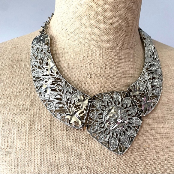 Vintage Jose Barrera for Avon silver-tone Falling Leaves collar necklace - Picture 8 of 14